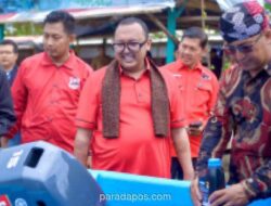 Anggota DPR Serahkan Bantuan Kapal dan Dorong Regenerasi Nelayan di Cilacap