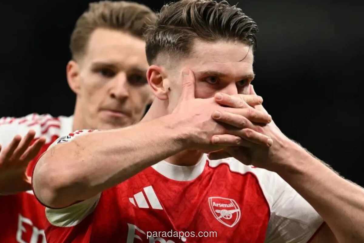 Arsenal Hancurkan Tottenham 4-1, Kokohkan Puncak Klasemen Liga Inggris