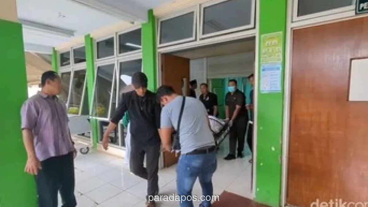 Tiga Remaja Tewas Tertabrak Kereta Diduga Saat Berfoto di Rel Batang