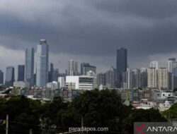 BMKG Prakirakan Hujan Merata dan Potensi Petir di Jakarta Siang Ini