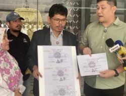 Aktivis Pertanyakan Ijazah Jokowi di KPU karena Tak Ada Tanggal Legalitas