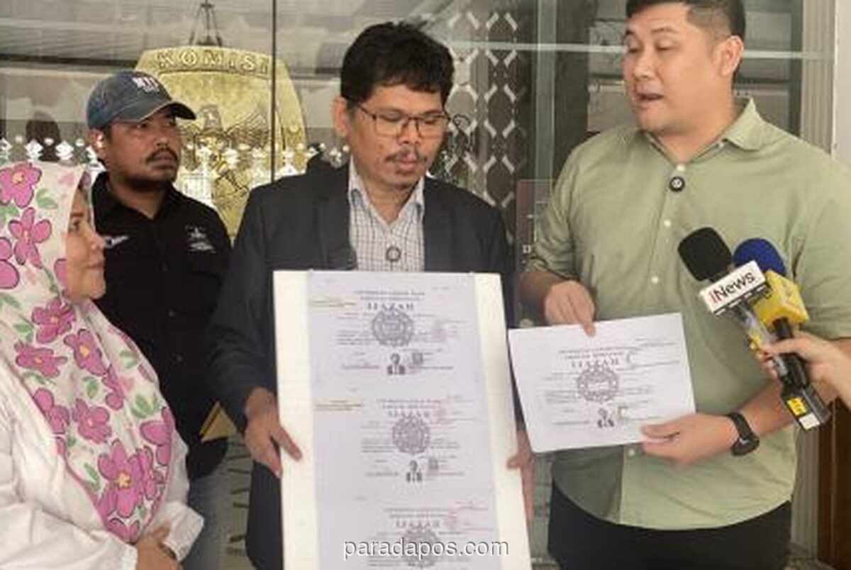 Aktivis Pertanyakan Ijazah Jokowi di KPU karena Tak Ada Tanggal Legalitas