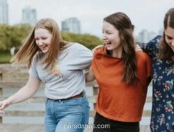 Cara Menjaga Hubungan dengan Teman yang Haus Perhatian