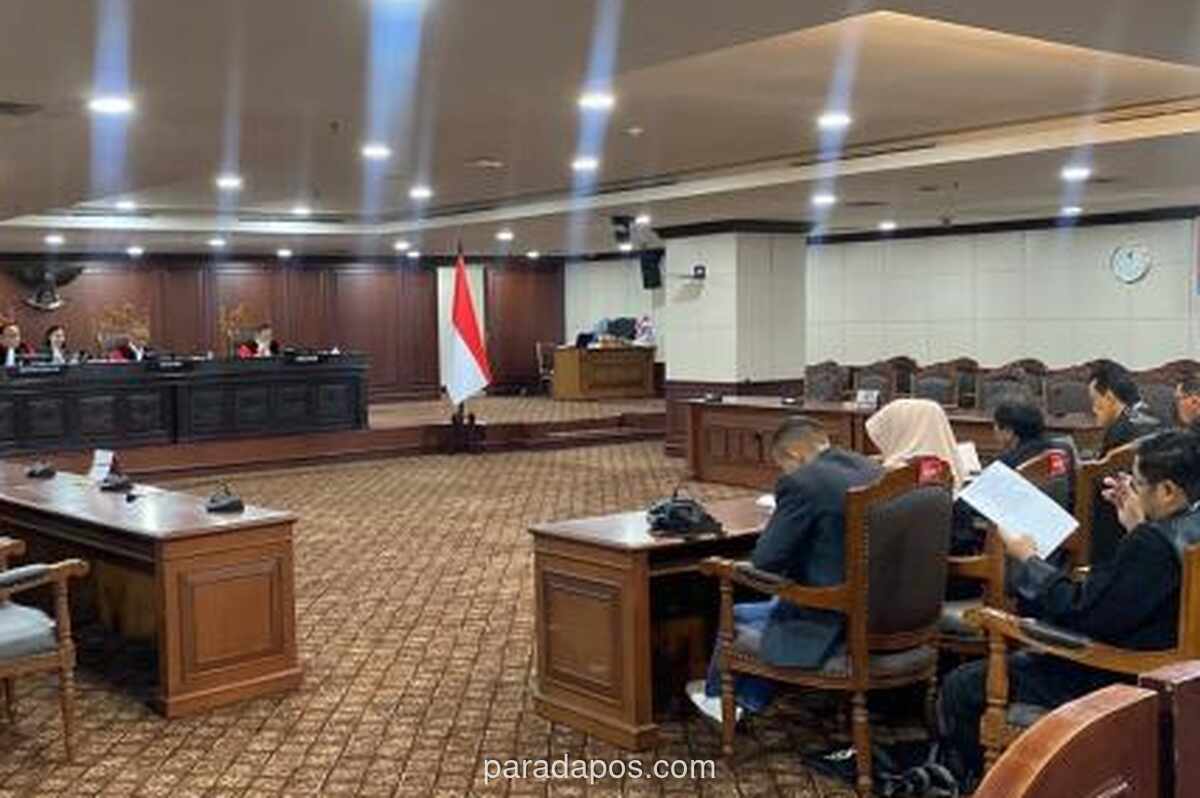 Roy Suryo Cs Ajukan Judicial Review KUHP dan UU ITE ke MK Usai Jadi Tersangka Kasus Ijazah Jokowi