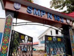 Pagar Tembok Warga Roboh Timpa SMPN 182, Perbaikan Ditargetkan Tuntas 23 Februari