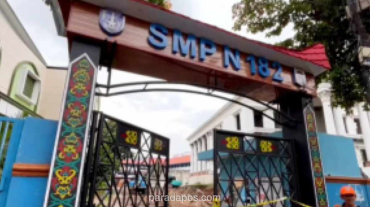 Pagar Tembok Warga Roboh Timpa SMPN 182, Perbaikan Ditargetkan Tuntas 23 Februari