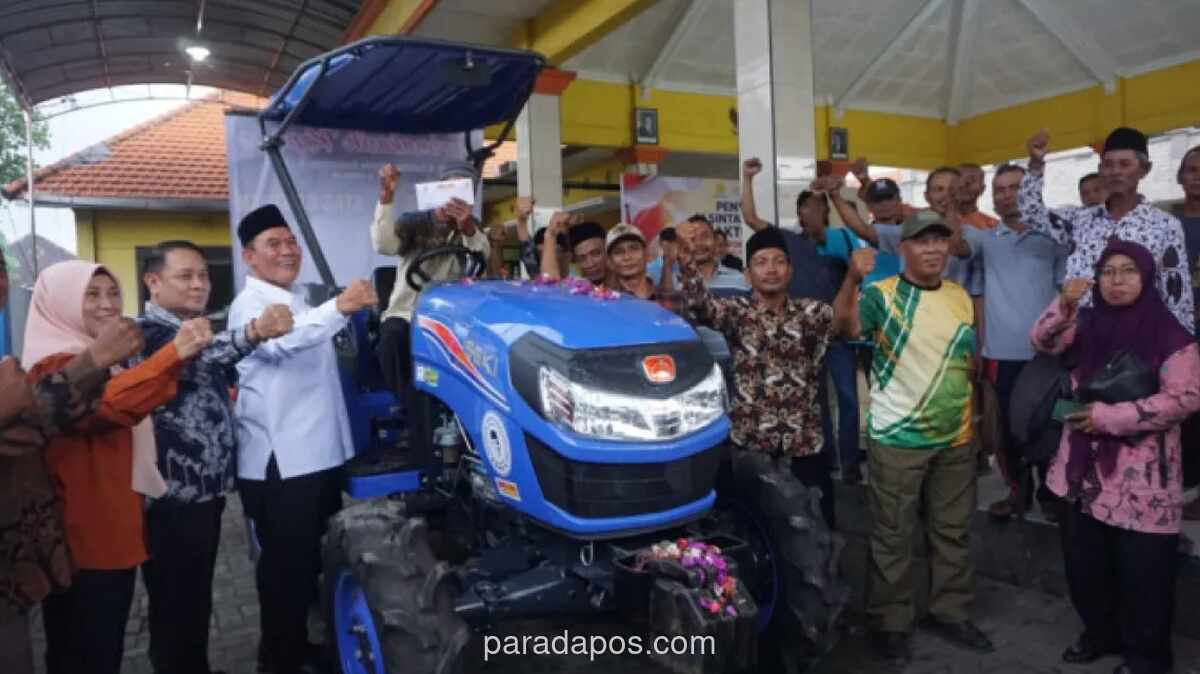 Anggota DPR Salurkan Bantuan Alsintan untuk Dongkrak Produktivitas dan Regenerasi Petani Sidoarjo