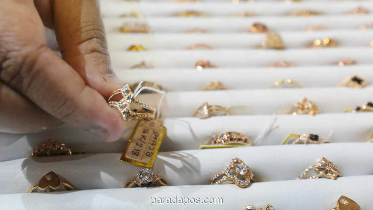 Harga Emas Perhiasan Turun Signifikan, K24 Dijual Mulai Rp2,4 Juta per Gram