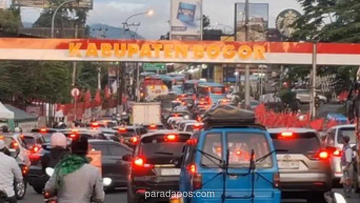 Polisi Identifikasi Dua Titik Rawan Macet dan Longsor di Jalur Puncak