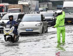 BMKG Waspadakan Potensi Hujan Disertai Petir di Jakarta Hari Ini