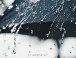 BMKG Imbau Warga Jabodetabek Siapkan Payung dan Jas Hujan Sabtu Ini