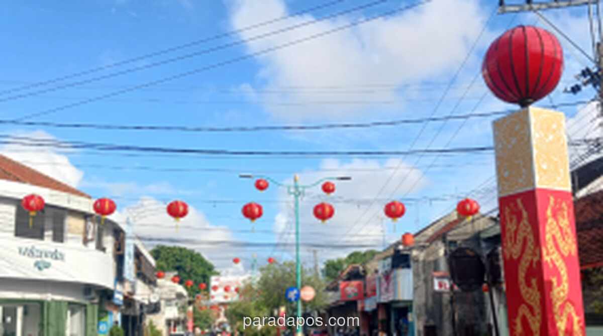 Pemkab Jepara dan PSMTI Pasang Ratusan Lampion Sambut Imlek 2026