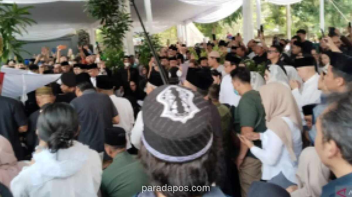 Mantan Gubernur Sumsel Alex Noerdin Dimakamkan di Palembang