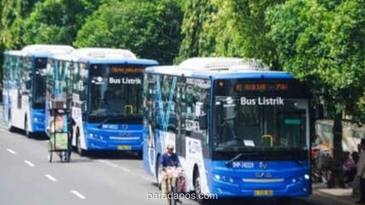 Bus Transjakarta Tabrak Ojol di Gunung Sahari, Pengemudi Dievakuasi ke Rumah Sakit