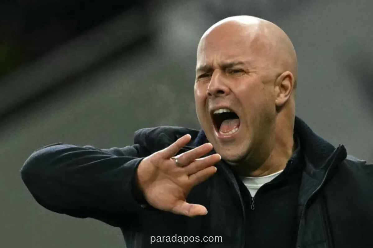 Arne Slot Ingatkan Liverpool Waspadai West Ham Meski Berada di Zona Degradasi