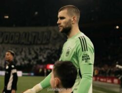 Debut Maarten Paes Bersama Ajax Berakhir Imbang Lawan NEC Nijmegen