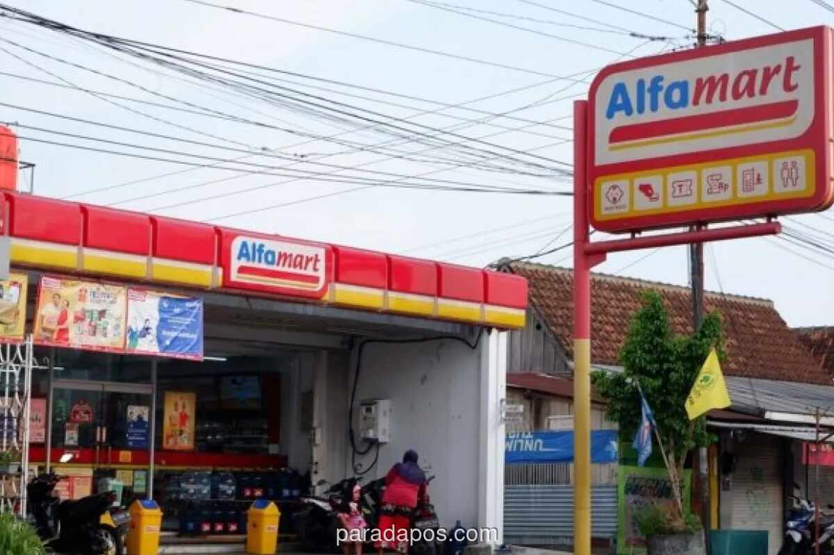 Pemerintah Usul Stop Izin Baru Alfamart dan Indomaret di Desa