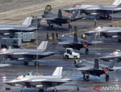 Menteri Pertahanan AS Peringatkan Lawan dengan Sorotan Operasi di Venezuela