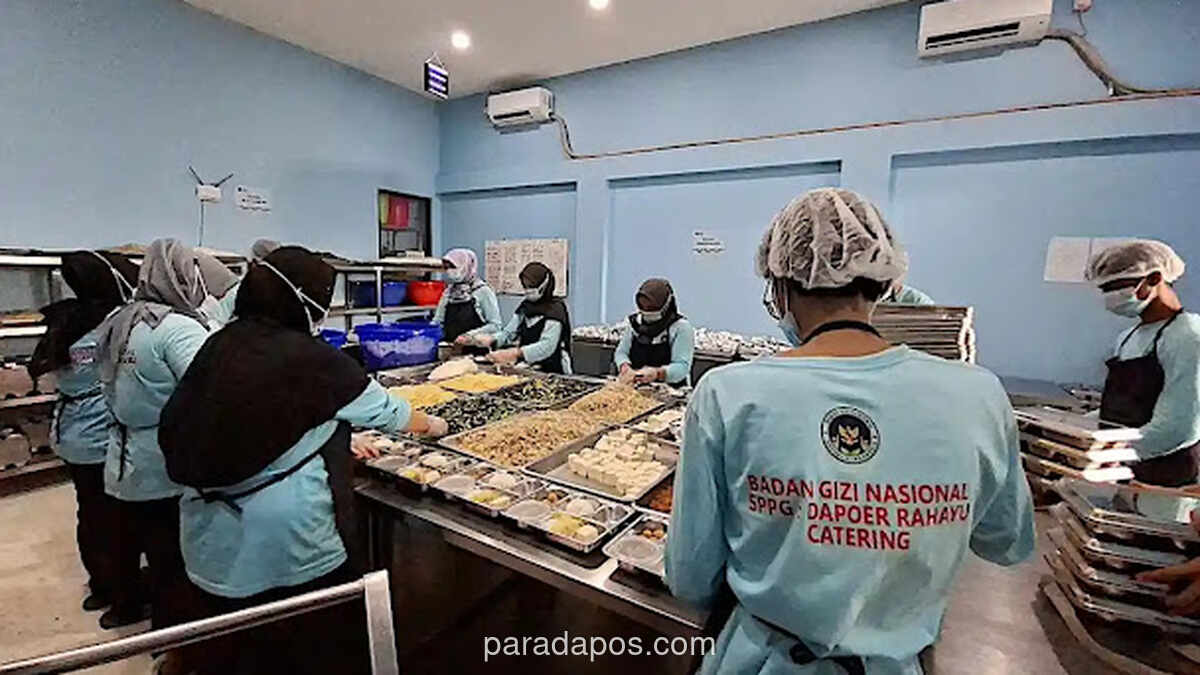 BGN Hentikan Sementara 47 Dapur Gizi Sekolah Temukan Roti Berjamur dan Buah Berbelatung