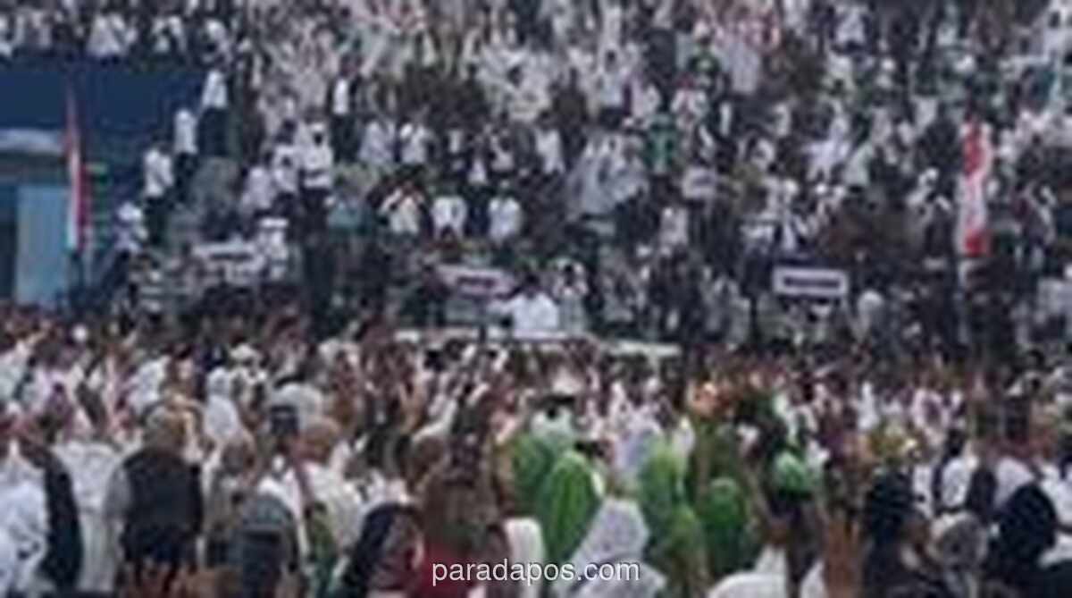 Presiden Prabowo Sambut Hangat Jemaah di Puncak Peringatan Satu Abad NU