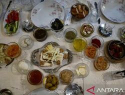 Velvet Cafe di Balat: Menjaga Warisan Kuliner Turki Lewat Sarapan Keluarga