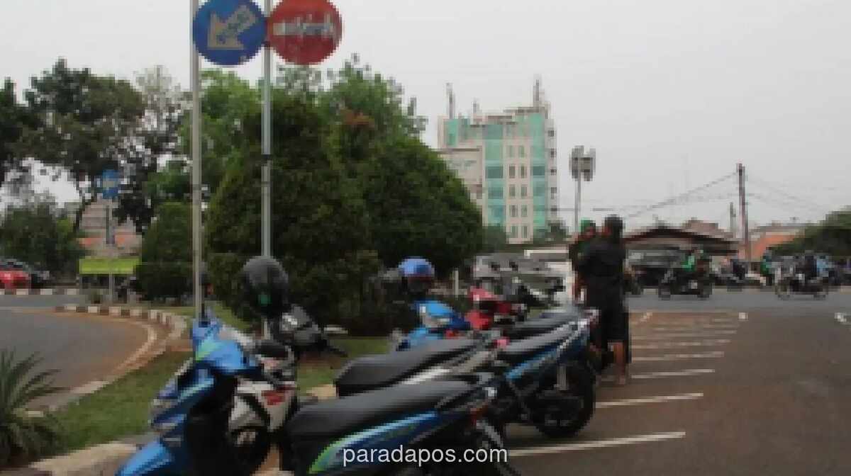 Polisi Amankan Delapan Jukir di Tanah Abang Usai Tarif Parkir Rp100.000 Viral