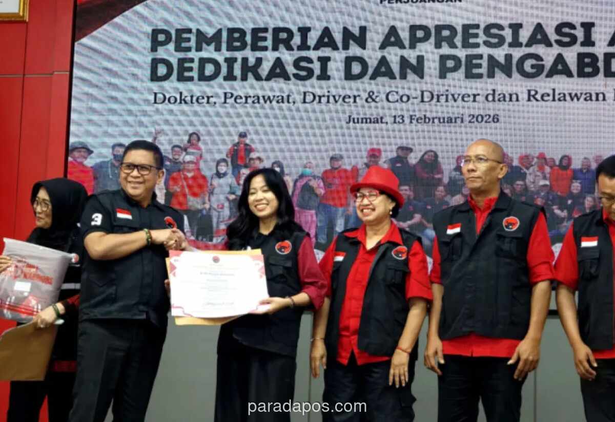 PDIP Beri Penghargaan kepada Tenaga Kesehatan Penanganan Bencana di Tiga Provinsi
