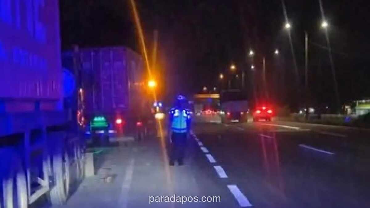 Polri Gelar Operasi Penertiban Truk di Jalan Tol Jawa