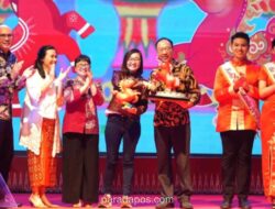 Pertukaran Maskot Kuda Api Perkuat Diplomasi Budaya Indonesia-Tiongkok di Imlek 2577