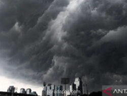 BMKG Prakirakan Hujan Guyur Jakarta Sepanjang Hari Ini