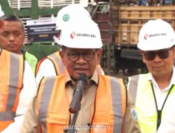 Gubernur DKI Gelar Rapat Khusus Bahas Trotoar dan Lapangan Padel