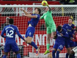 Manchester United Kejar Penebusan di Kandang Everton