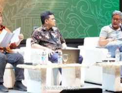 Rocky Gerung Kritik Alokasi Anggaran Pendidikan dan Fenomena Pelembagaan di Forum Yogyakarta