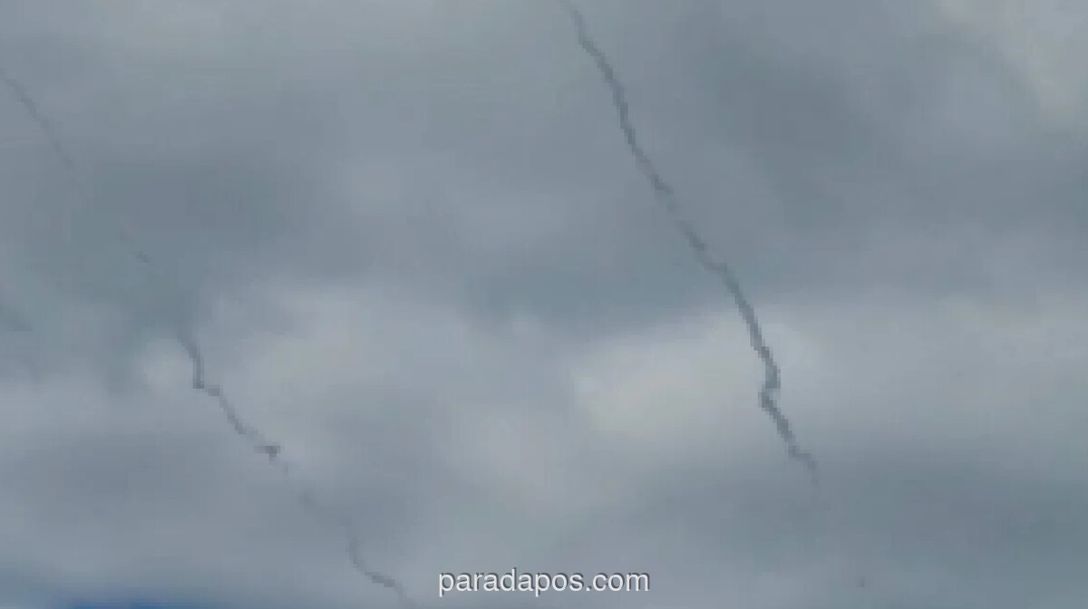 Iran Luncurkan Serangan Rudal, Sejumlah Negara Teluk Berhasil Mencegat