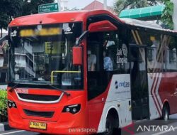 Hujan Deras di Jakarta, Transjakarta Hentikan dan Alihkan Sejumlah Rute
