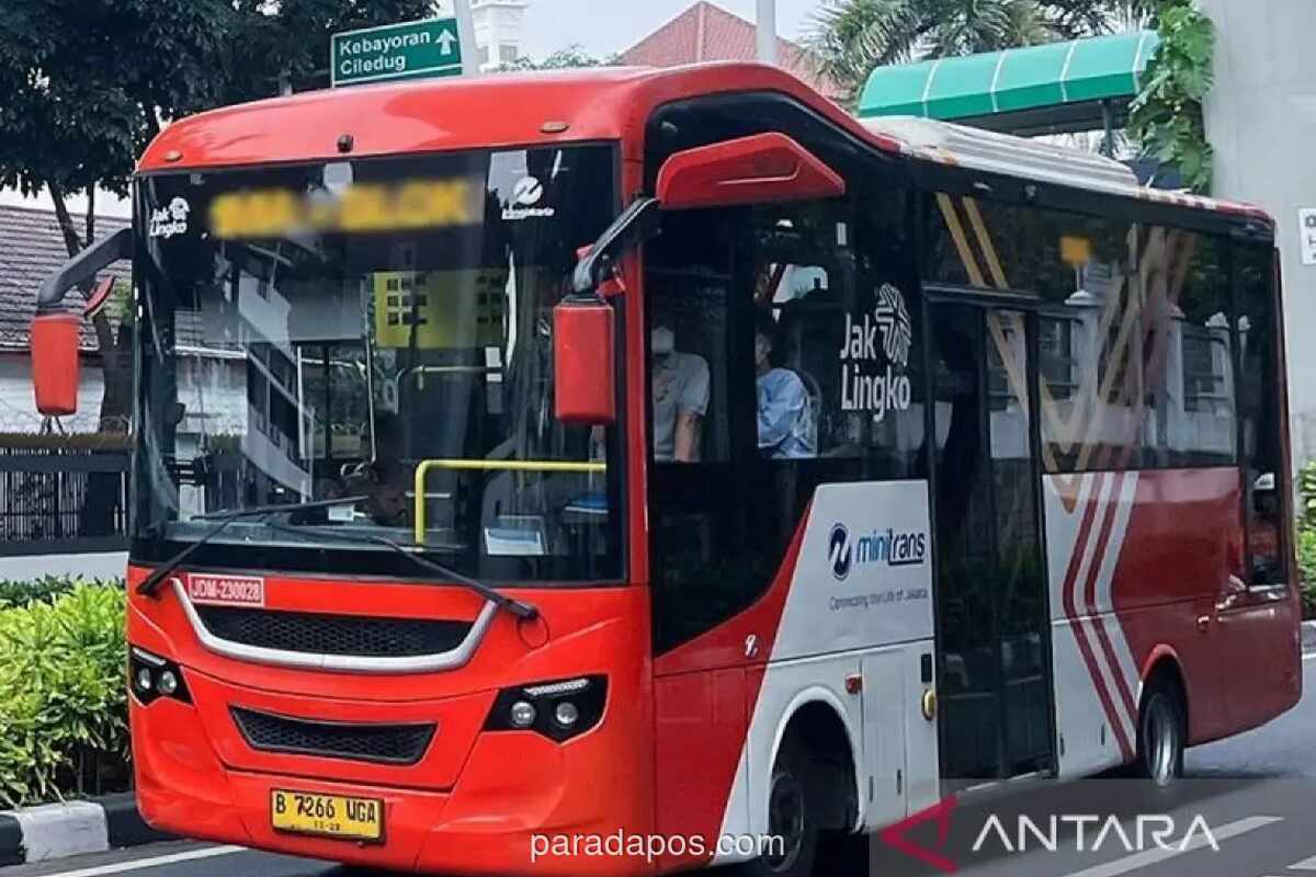 Hujan Deras di Jakarta, Transjakarta Hentikan dan Alihkan Sejumlah Rute
