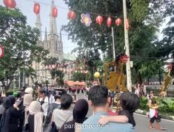 Warga Padati Rute Kirab Imlek Nusantara untuk Ngabuburit di Jakarta