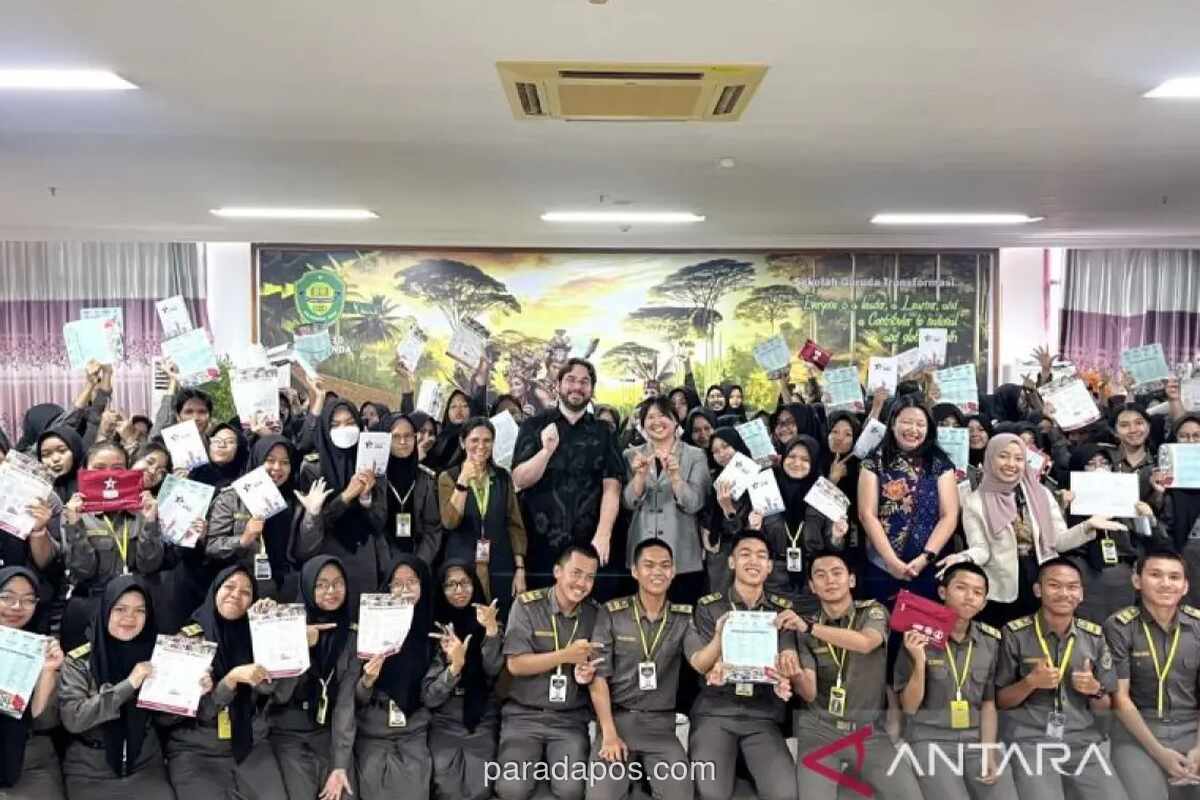 32 Siswa SMA Negeri 10 Samarinda Raih 88 LoA dari Universitas Luar Negeri Berkat Program Garuda