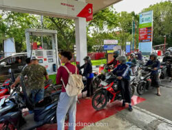 Anggota DPR Desak Pemerintah dan Pertamina Transparan Soal Pasokan BBM di Tengah Antrean