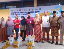 Bulog Salurkan 1.226 Ton Beras dan 245 KL Minyak Goreng ke 61.301 Keluarga di Bengkalis