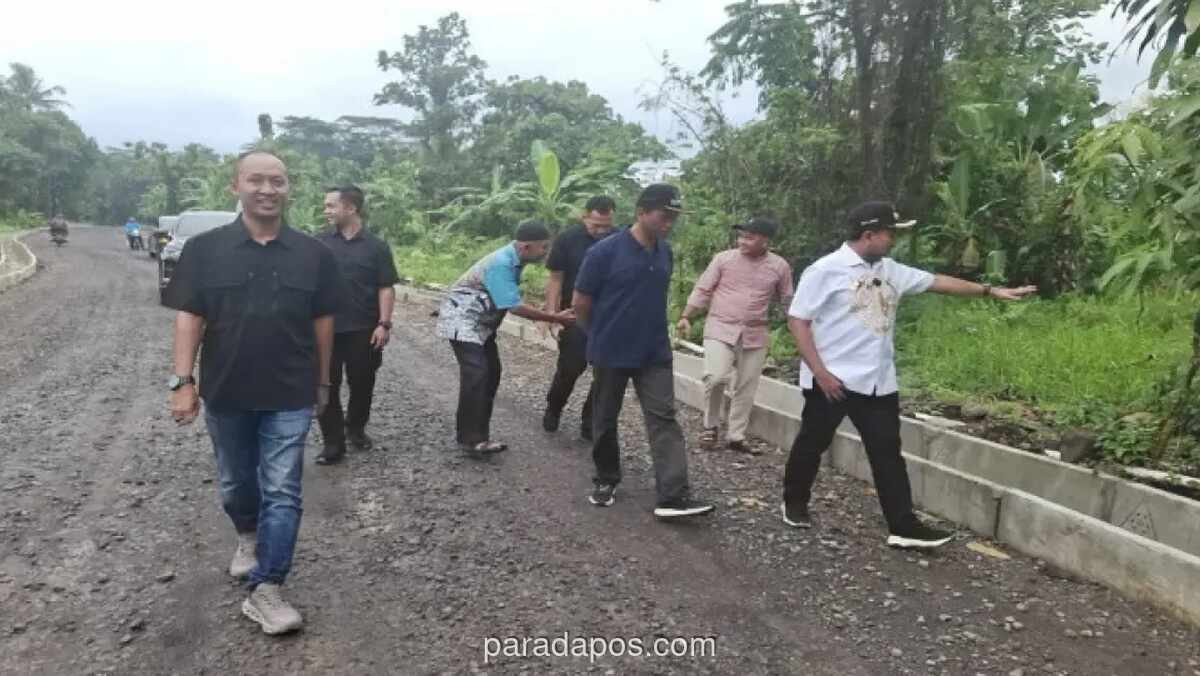 Bupati Sumedang Tinjau Akhir Pengerjaan Jalan Burujul-Sanca, Hotmix Segera Dilakukan