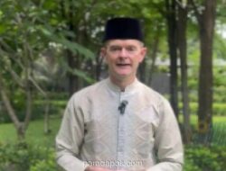 Dubes Inggris Sampaikan Ucapan Idulfitri dalam Bahasa Indonesia