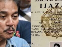 MK Tolak Gugatan Roy Suryo Cs Terkait Pasal Pencemaran Nama Baik