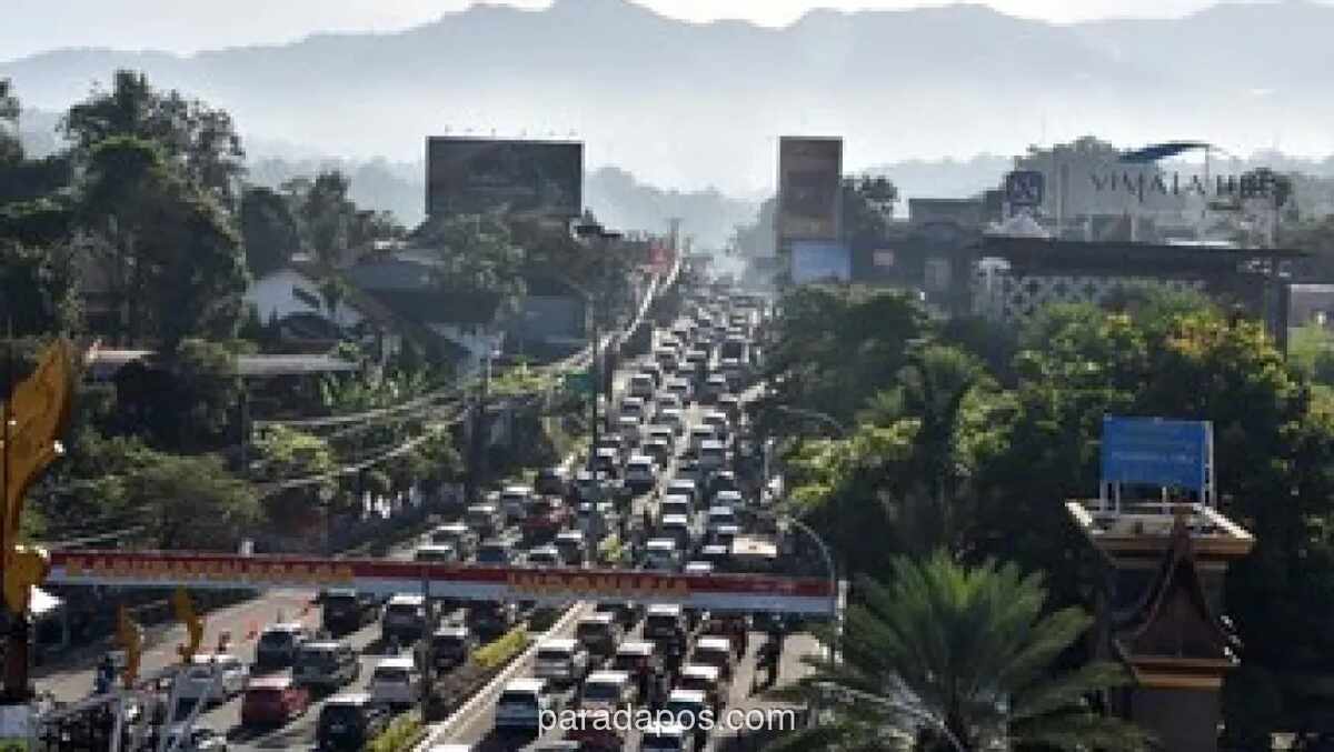 Arus Kendaraan ke Puncak Turun 25%, Rekayasa Lalu Lintas Tetap Diterapkan