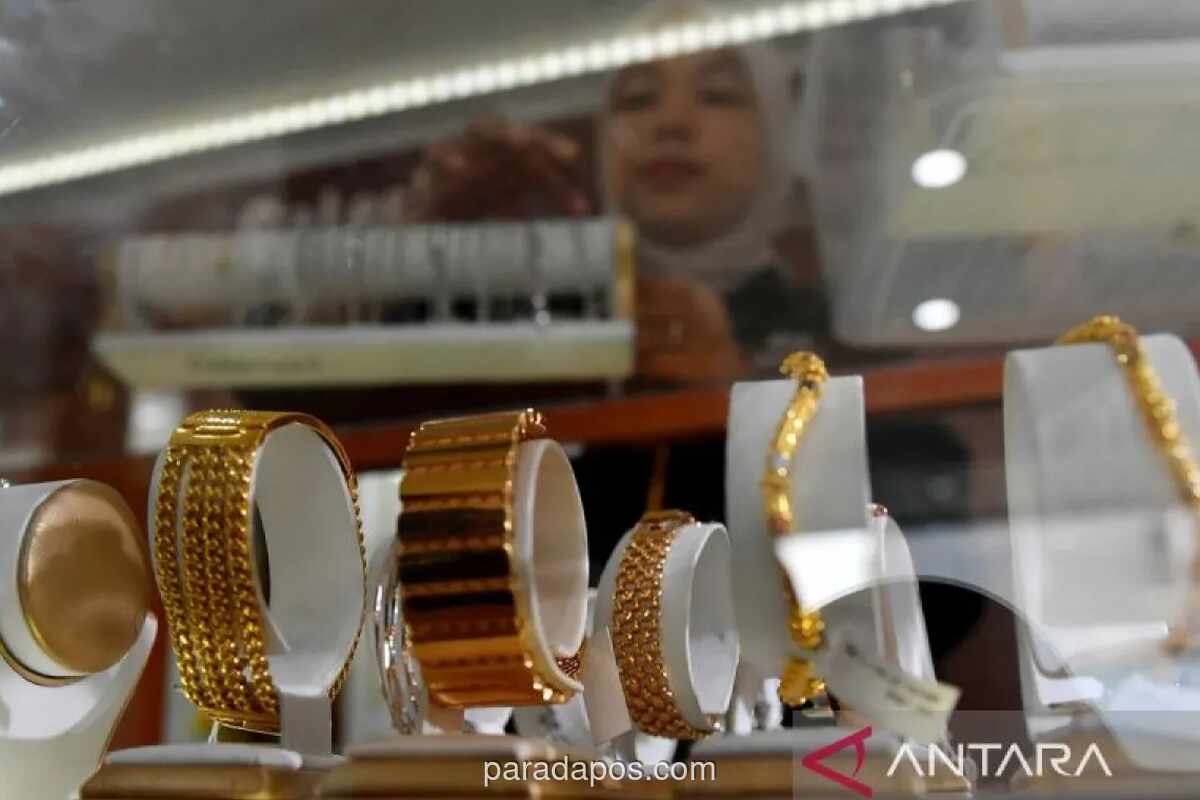Harga Emas Antam Naik Rp8.000 per Gram, Sentuh Rp3,047 Juta