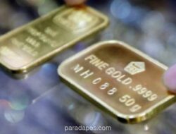 Harga Emas Antam Turun Gocap, Jadi Rp2,893 Juta/Gram Hari Ini