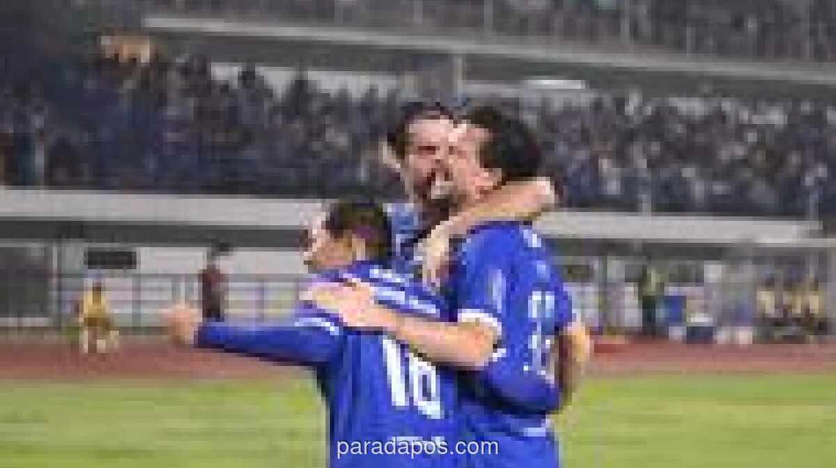 Persib Tundukkan Persik 3-0, Dua Gol dari Titik Penalti