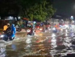 Hujan Deras Picu Genangan 30 cm dan Macet di Jalan Plumpang Semper Raya