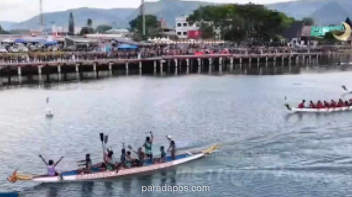Solu Bolon dan Tor Tor Meriahkan HUT ke-27 Kabupaten Toba