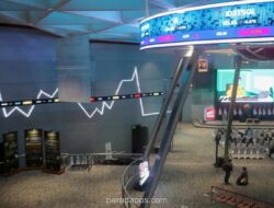 IHSG Sesi I Turun 1,81%, Ada Crossing Jumbo Saham EXCL Rp 800 Miliar